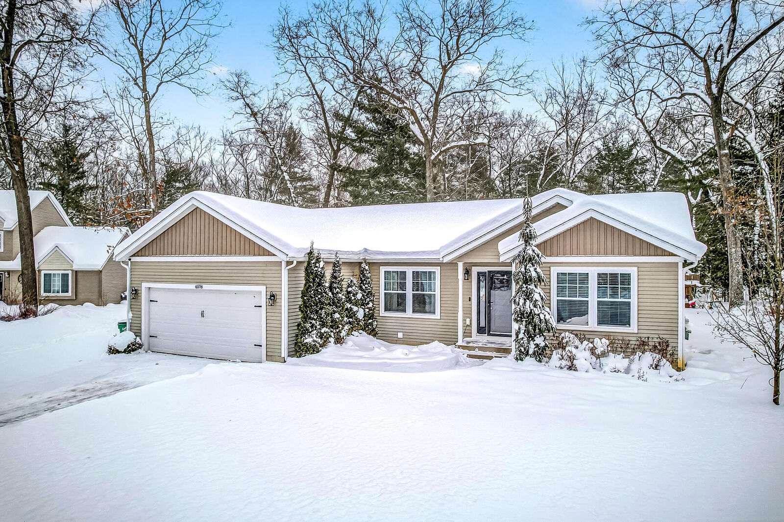 Property Photo:  6578 Black Hawk Lane  MI 49457 