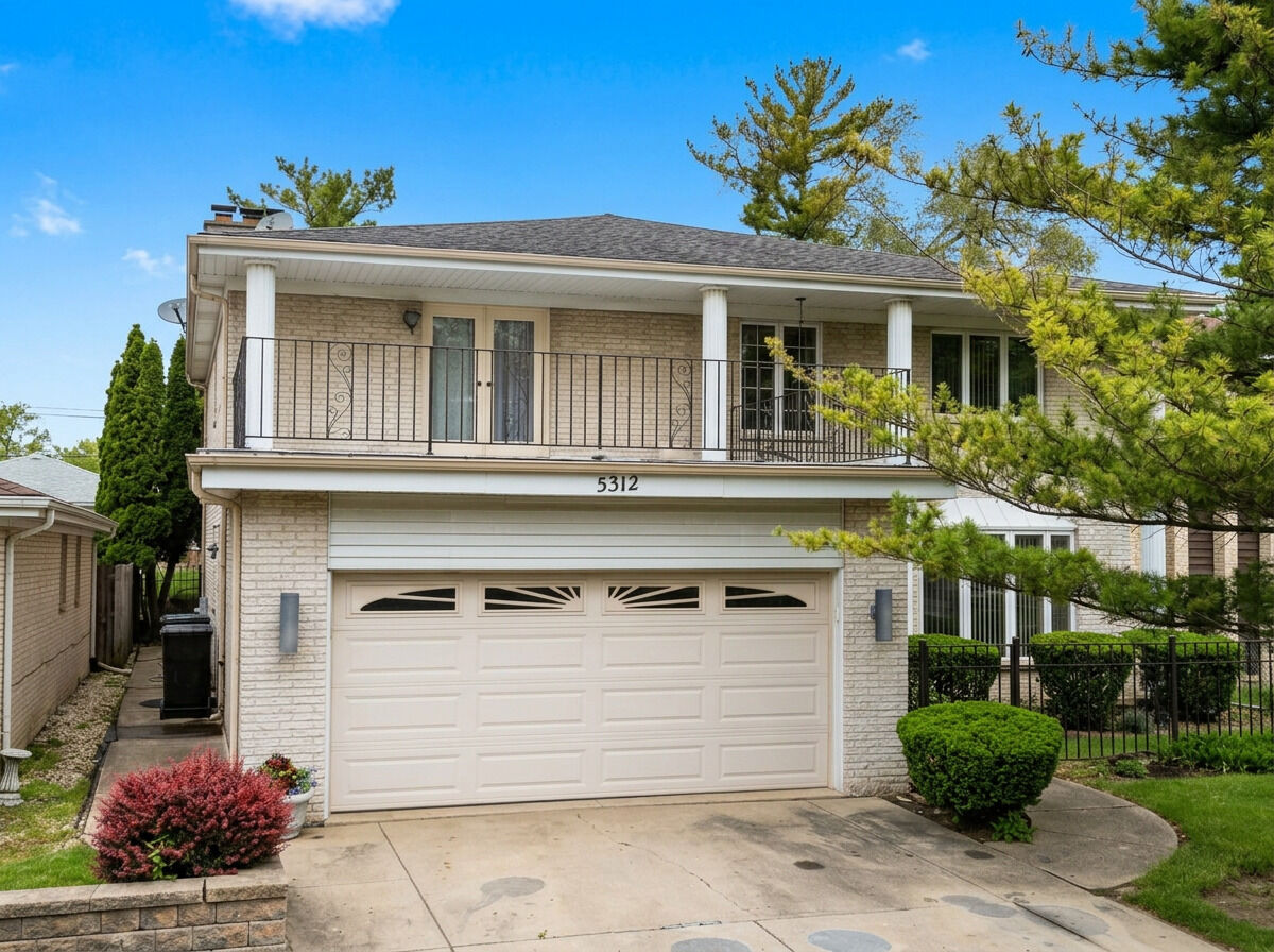 Property Photo:  5312 Pratt Avenue  IL 60077 