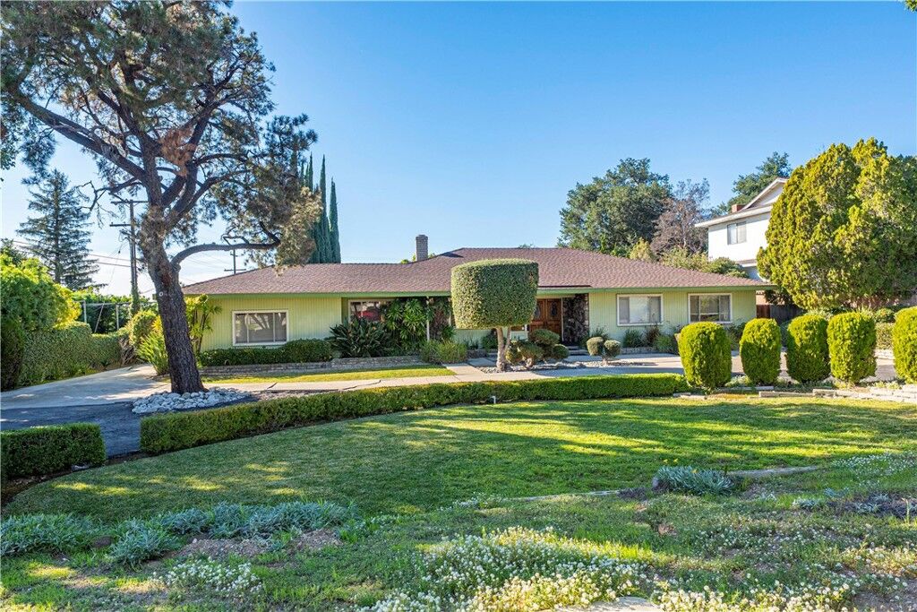 Property Photo:  569 N Barranca Avenue  CA 91741 