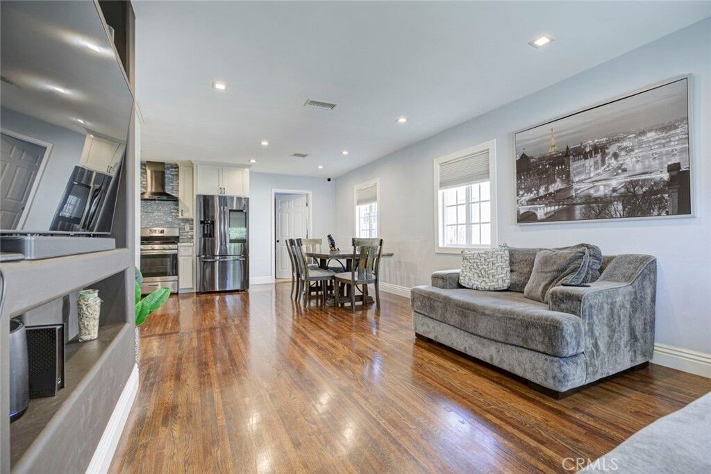 Property Photo:  7007 Murietta Avenue  CA 91405 