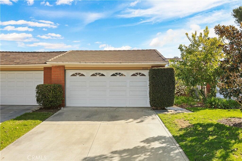 Property Photo:  5136 Thorn Tree Lane  CA 92612 