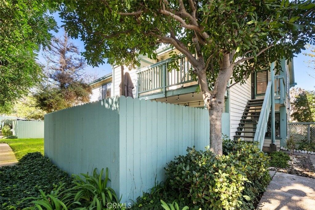 Property Photo:  20553 S Vermont Avenue 6  CA 90502 