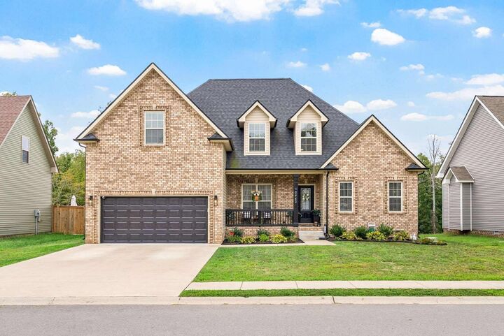 Property Photo:  2462 Shadowood Rd  TN 37043 