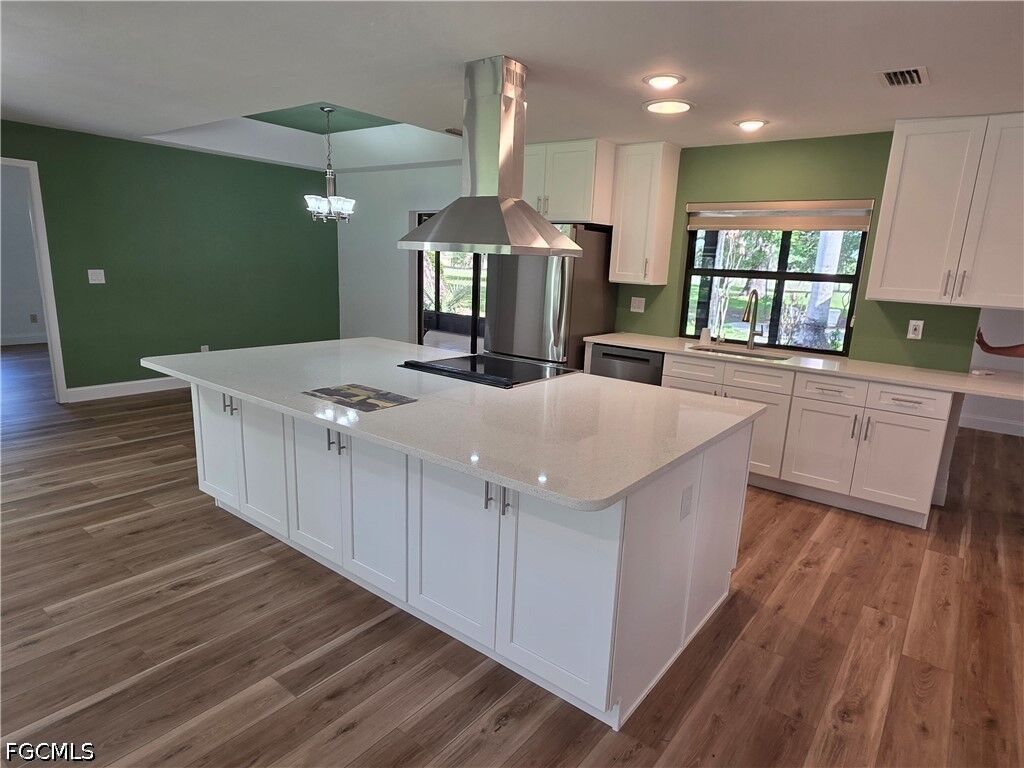 Property Photo: 1250 Riverbend Drive FL 33935
