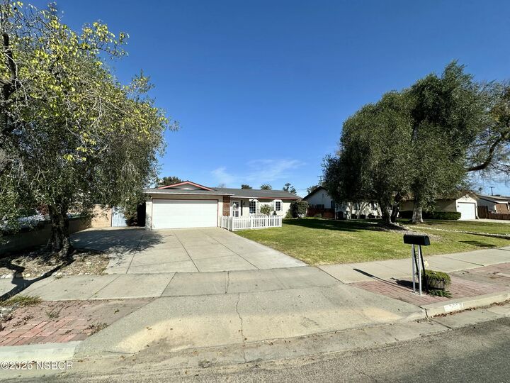 Property Photo: 265 Shirley Lane CA 93455