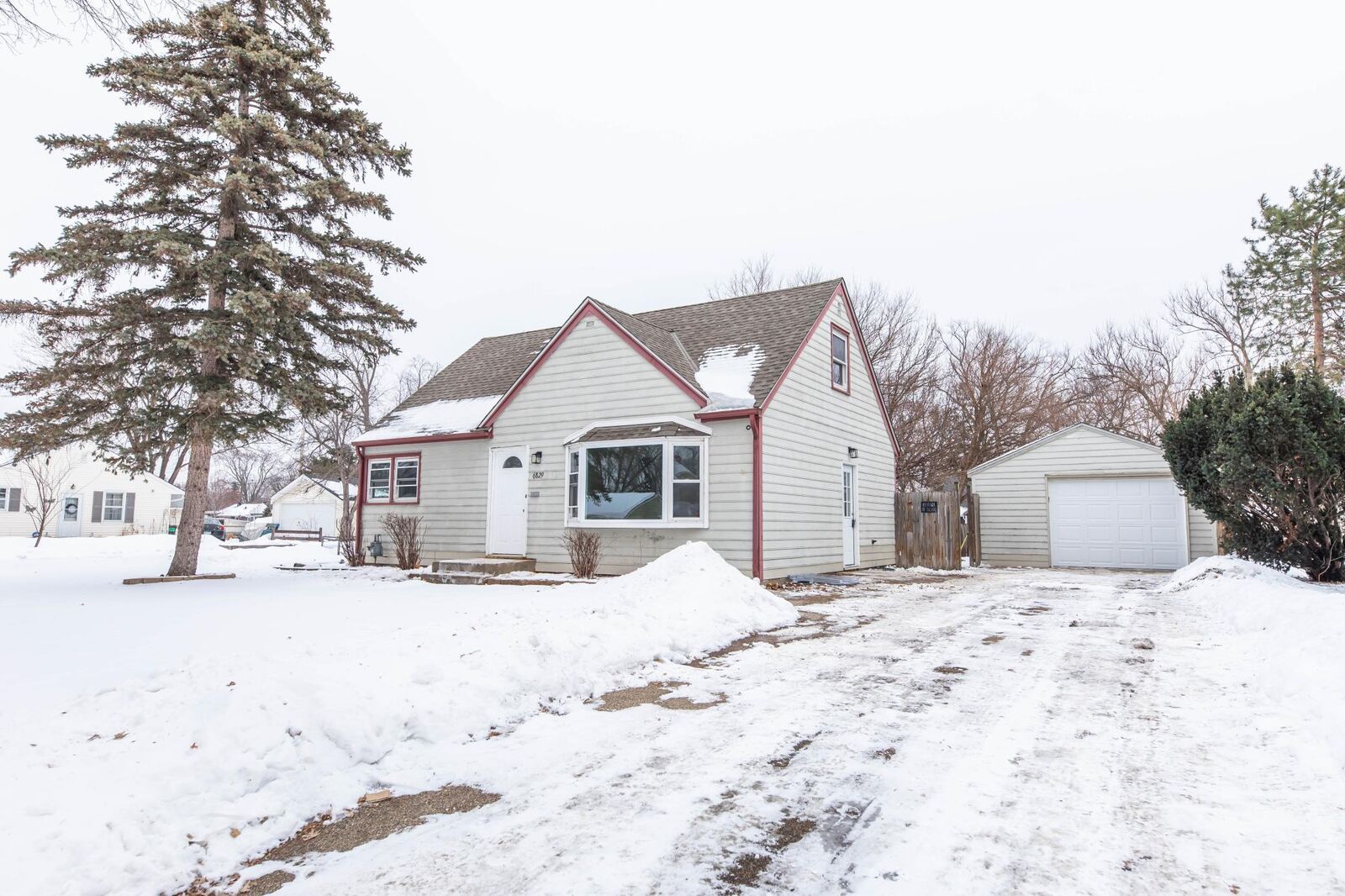 Property Photo:  6829 Elliot Avenue S  MN 55423 
