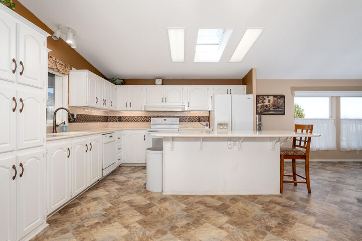 Property Photo:  3955 S Stage Road 93  OR 97501 