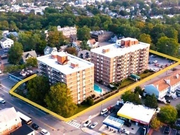 Property Photo:  10 Williams St 26  MA 02472 