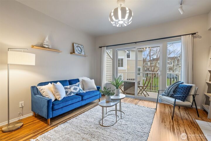 Property Photo:  11895 NE 163rd Place 20-3  WA 98011 