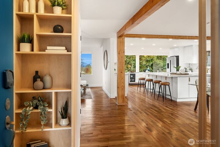 Property Photo: 9802 15th Avenue NE WA 98115