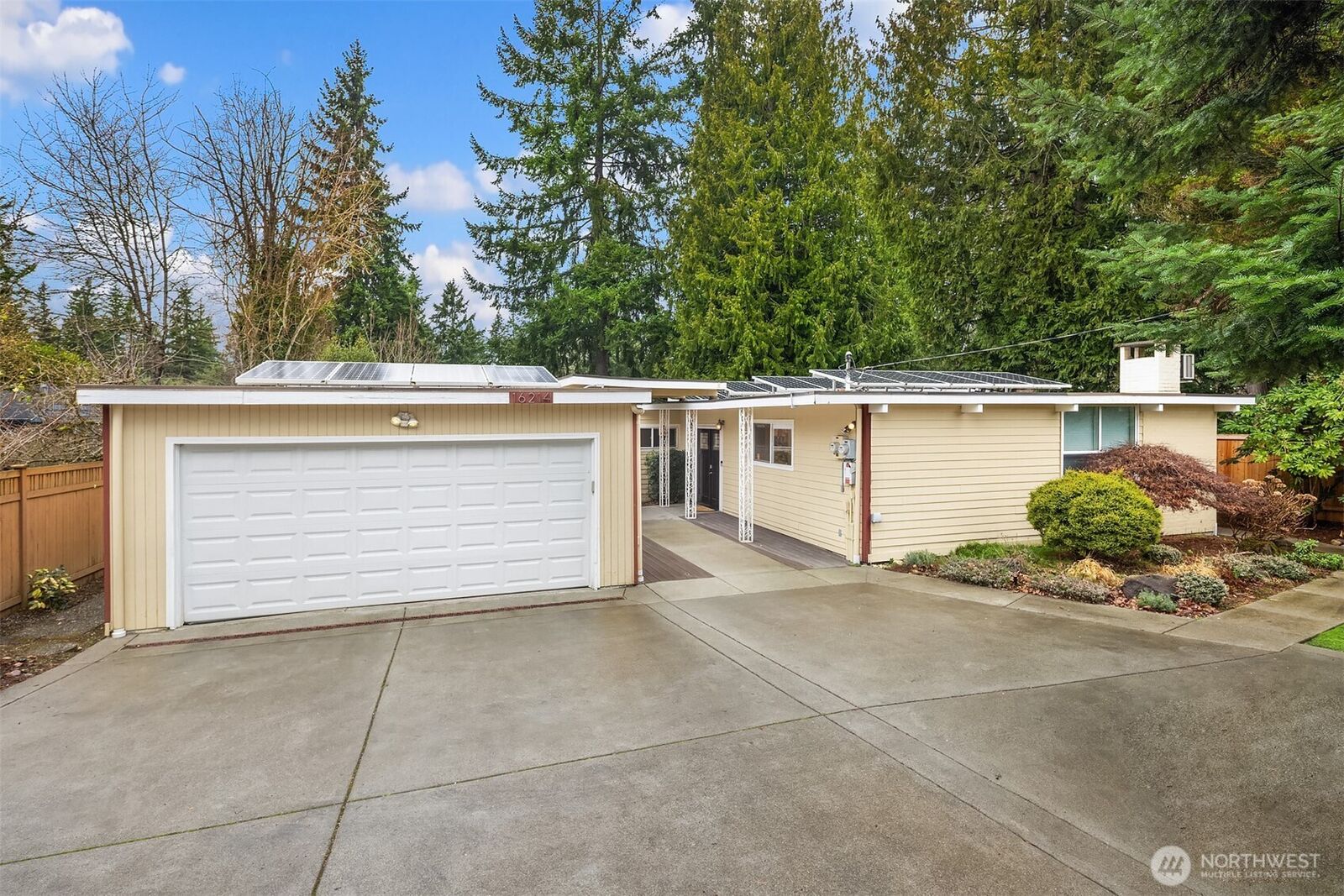 Property Photo:  16214 NE 24th Street  WA 98008 