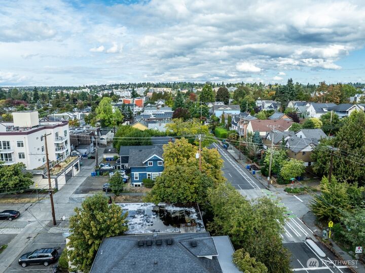 Property Photo: 5045 11th Avenue NE WA 98105
