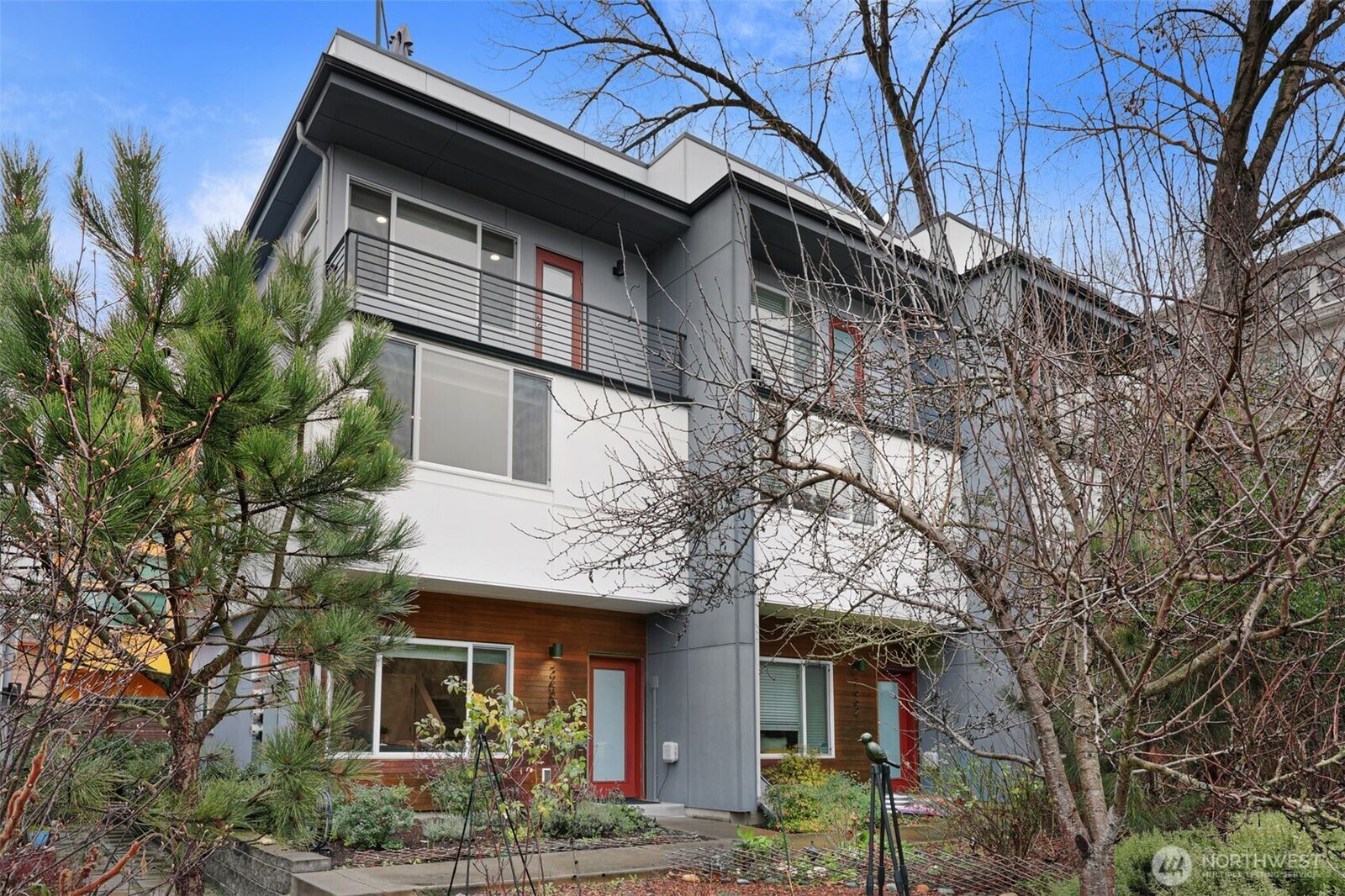 Property Photo:  3660  Courtland Place S  WA 98144 