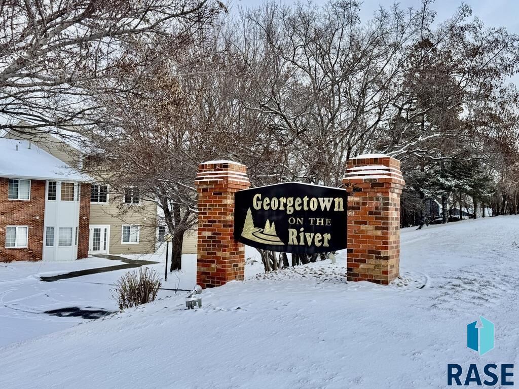 Property Photo:  1104 W. 57th St Street 203A  SD 57108-2838 