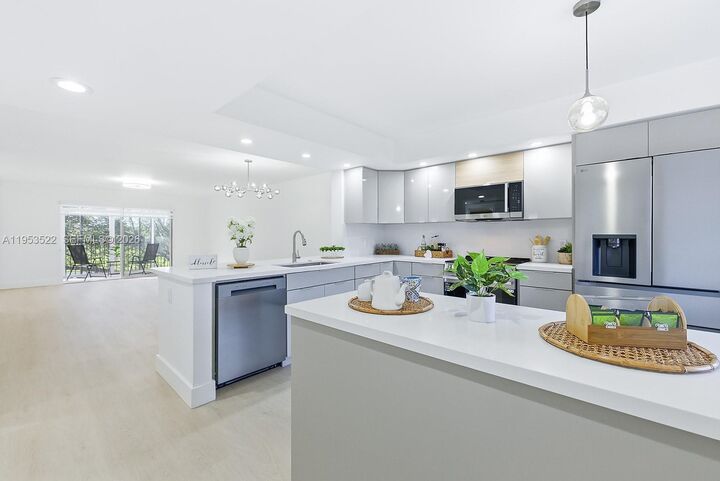 Property Photo:  1300 SW 125th Ave 306K  FL 33027 