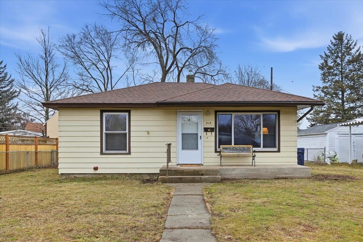 Property Photo:  513 E Dave Ct  WA 99207 