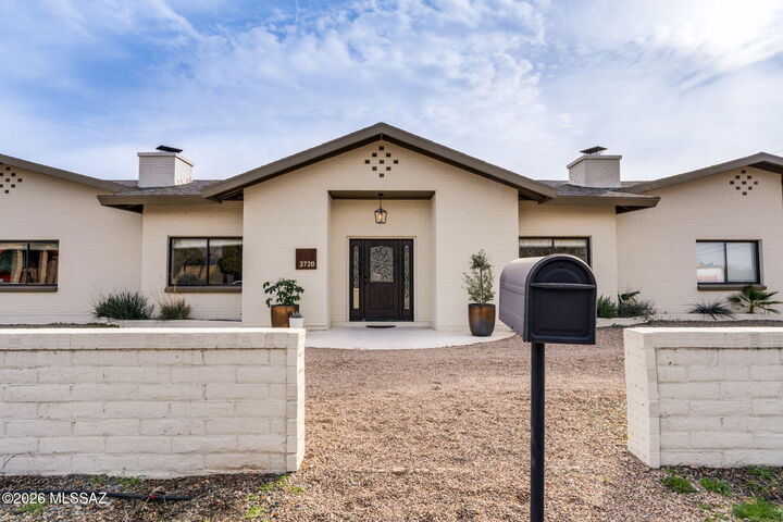 Property Photo: 3720 N Tucson Boulevard AZ 85716