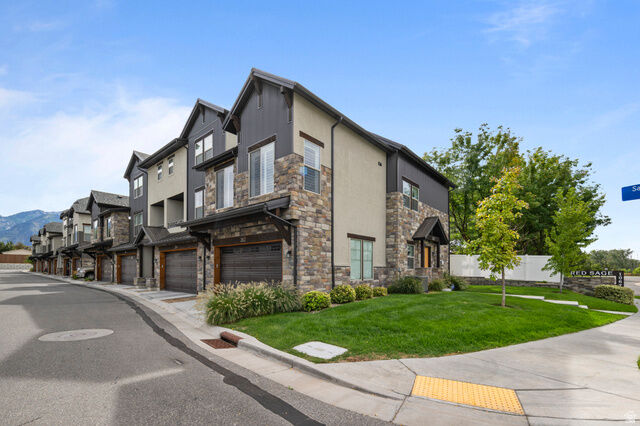 Property Photo:  262 E Sandy Sage Way  UT 84070 