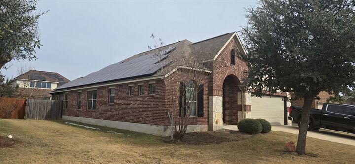 Property Photo:  102 N Pasture Cove  TX 78634 