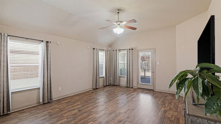 Property Photo:  102 N Pasture Cove  TX 78634 