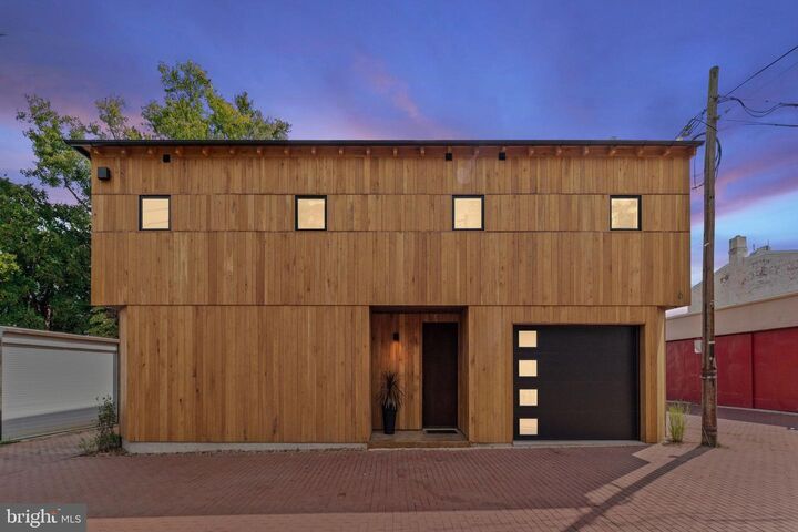 Property Photo:  21 Overbeck Alley NE  DC 20002 