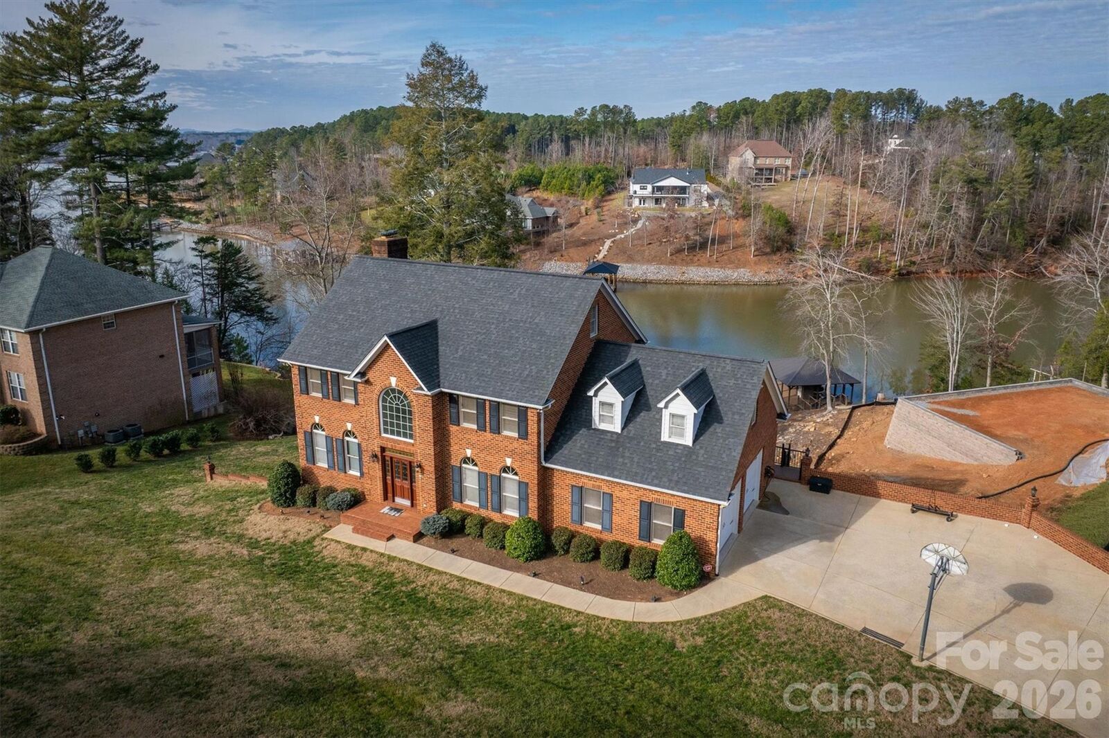 Property Photo: 46 Mariners Point Lane NC 28601