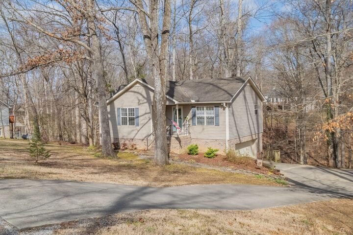 Property Photo:  74 Snow Tree Bnd  TN 37355 