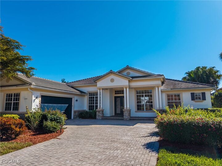 Property Photo:  3306 Chestnut Grove Drive  FL 33920 