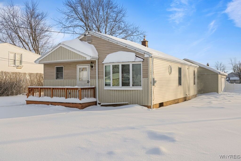 Property Photo: 1033 100th Street NY 14304