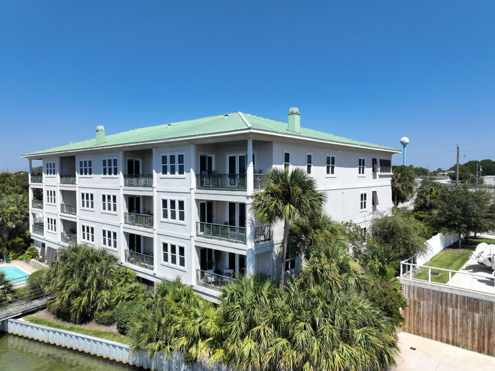 Property Photo:  602 Harbor Boulevard 301  FL 32541 
