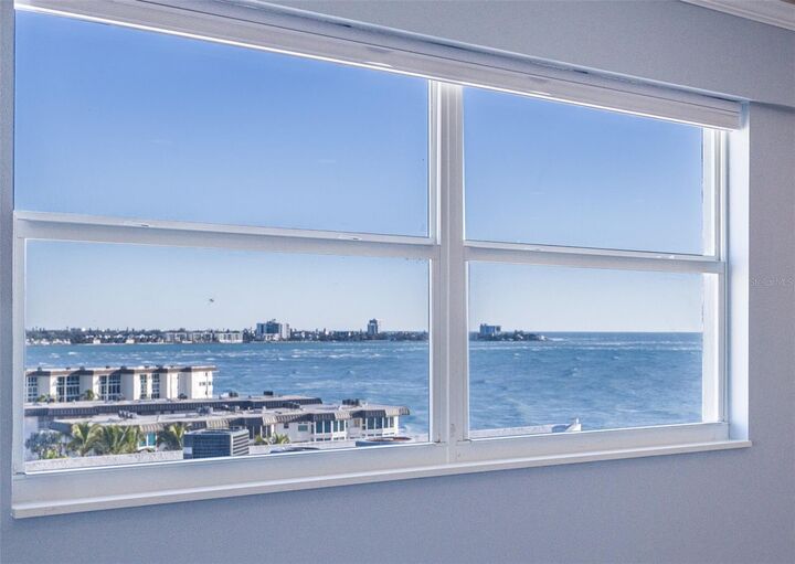 Property Photo:  1750 Benjamin Franklin Drive 10G  FL 34236 