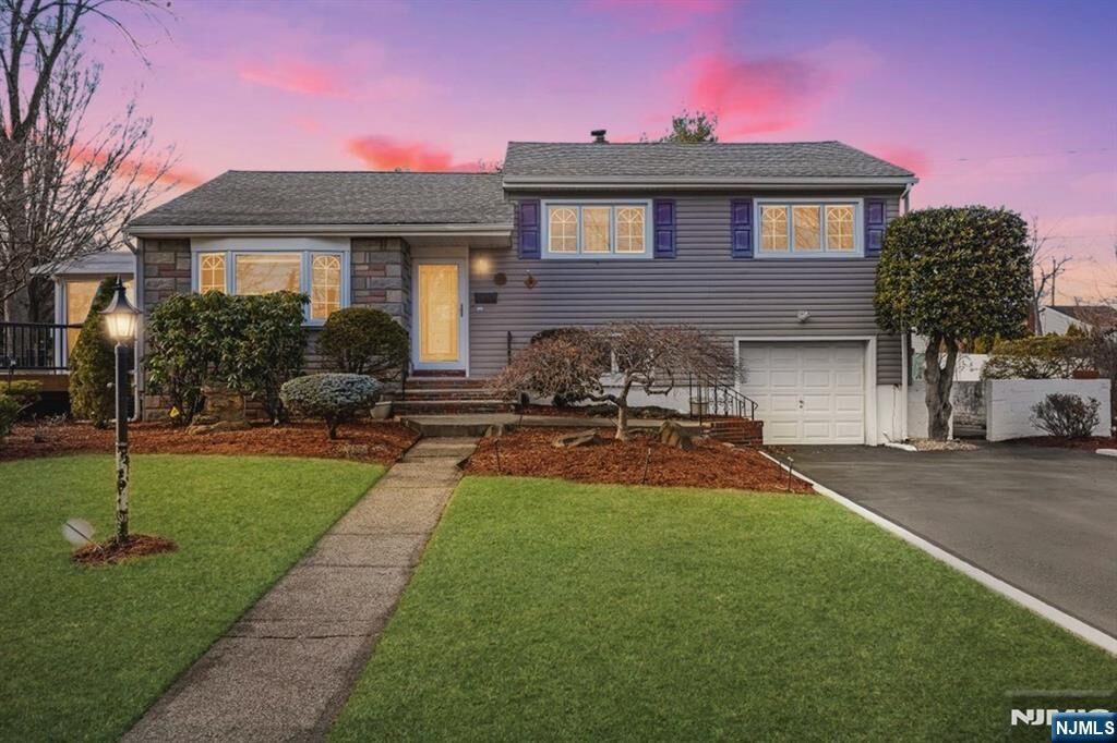 Property Photo:  715 Bush Place  NJ 07652 