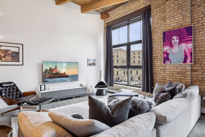 Property Photo:  404 Washington Avenue N 204  MN 55401 