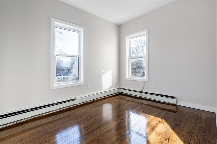 Property Photo:  23 Courtland St 1  MA 02145 