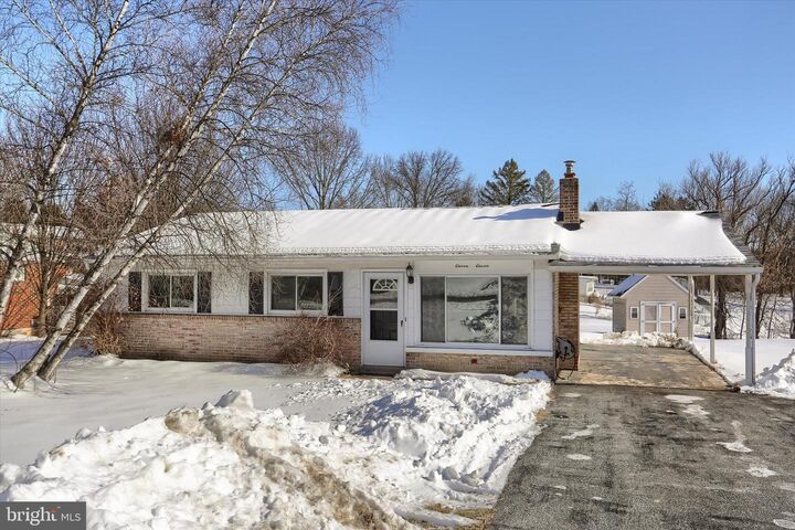 Property Photo:  1111 Fairmont Drive  PA 17112 