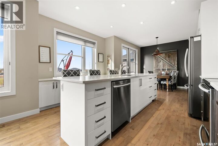 Property Photo:  18 Princeton Drive  SK S4L 0C8 