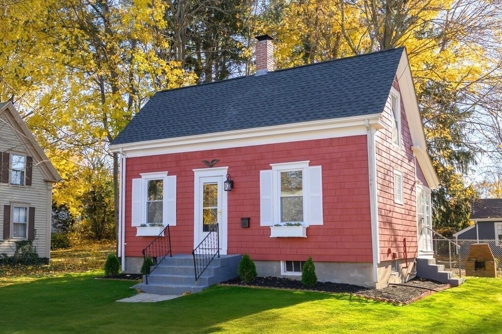 Property Photo:  9 Bank Street  MA 02351 