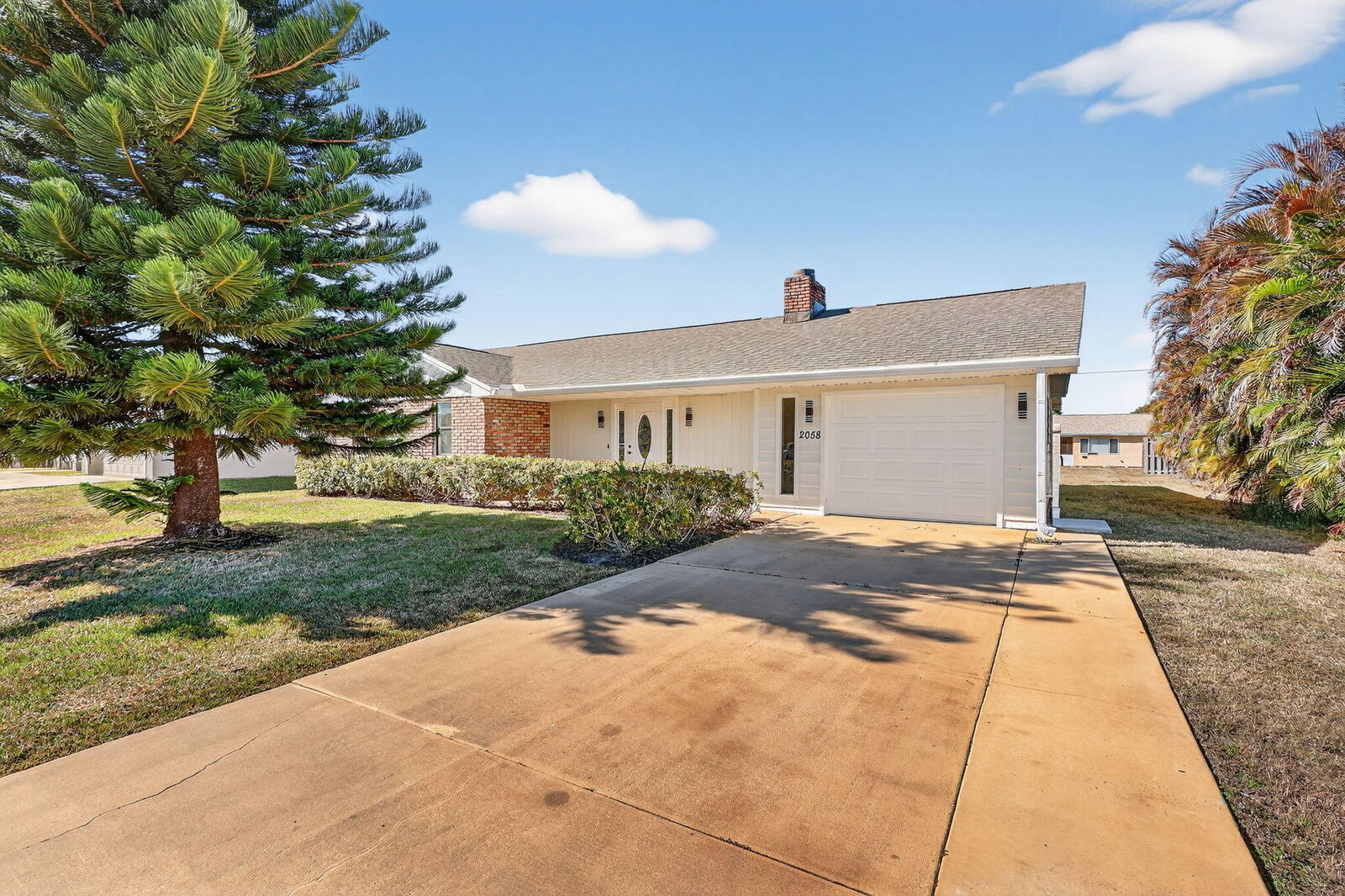 Property Photo:  2058 SE Watercrest Street  FL 34984 