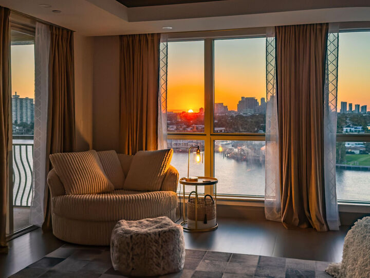 Property Photo:  209 N Birch Road 1002  FL 33304 