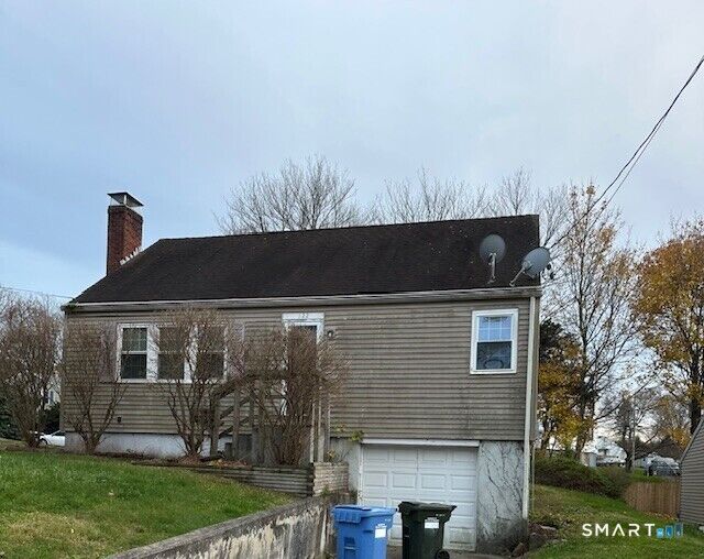 Property Photo:  122 Newton Street  CT 06360 
