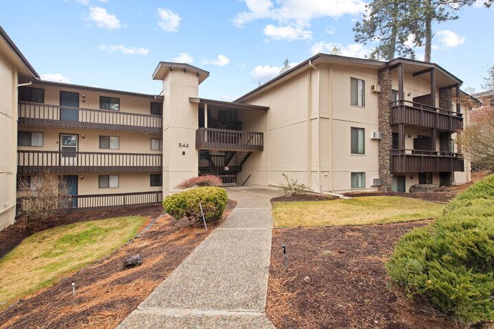 Property Photo:  844 W Cliff Dr #201  WA 99201 