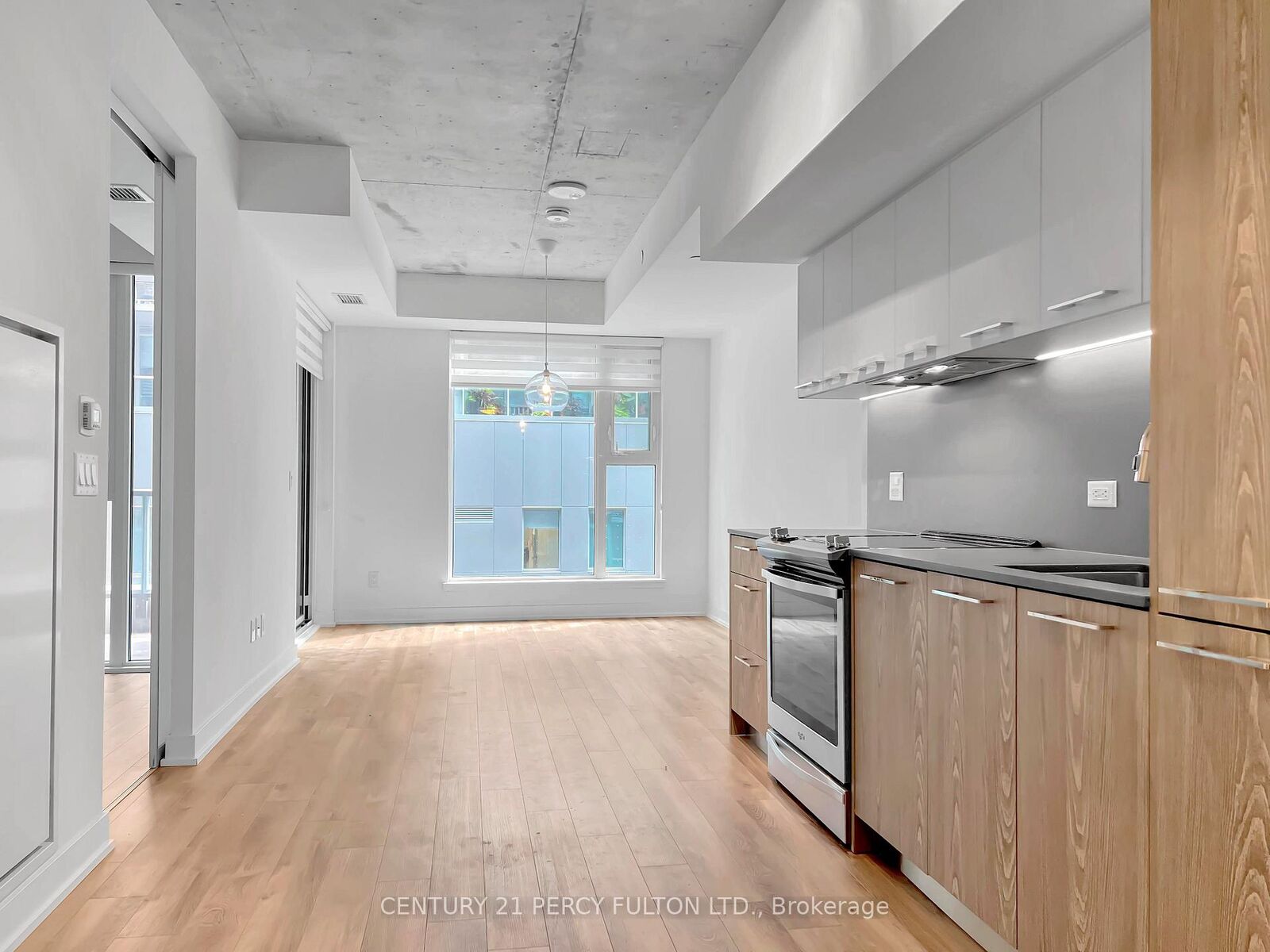 Property Photo:  30 Baseball Place 414  ON M4M 0E8 