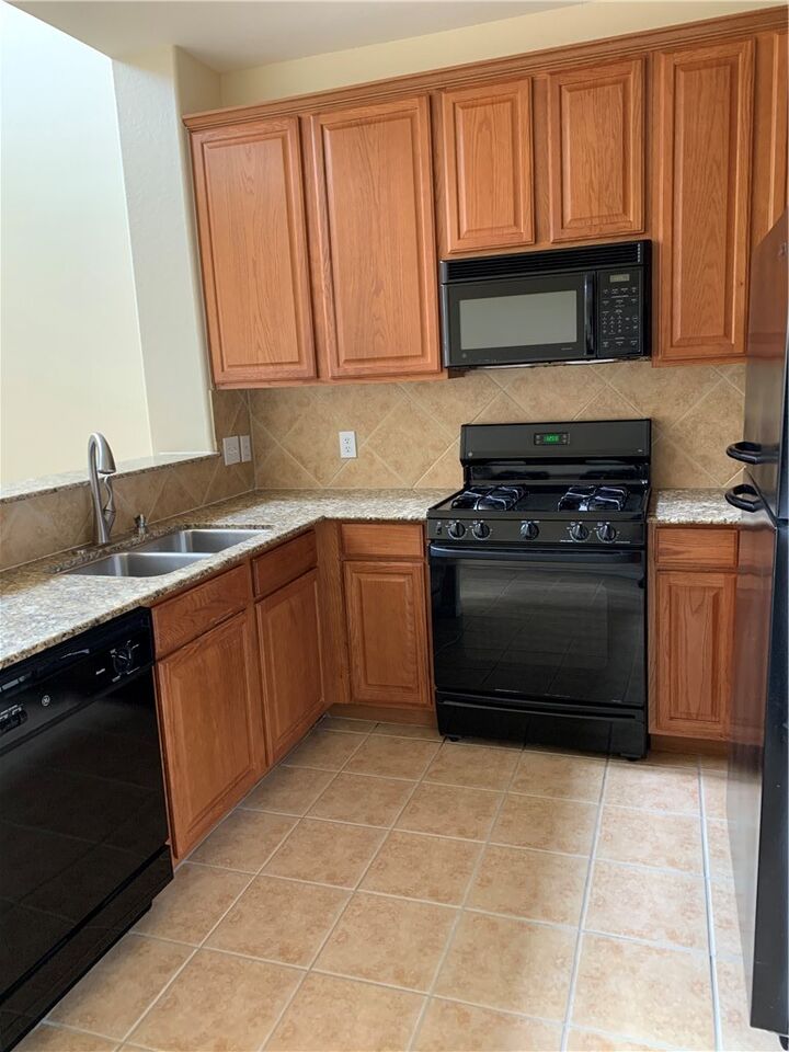 Property Photo:  7708 San Felipe Boulevard 9  TX 78729 