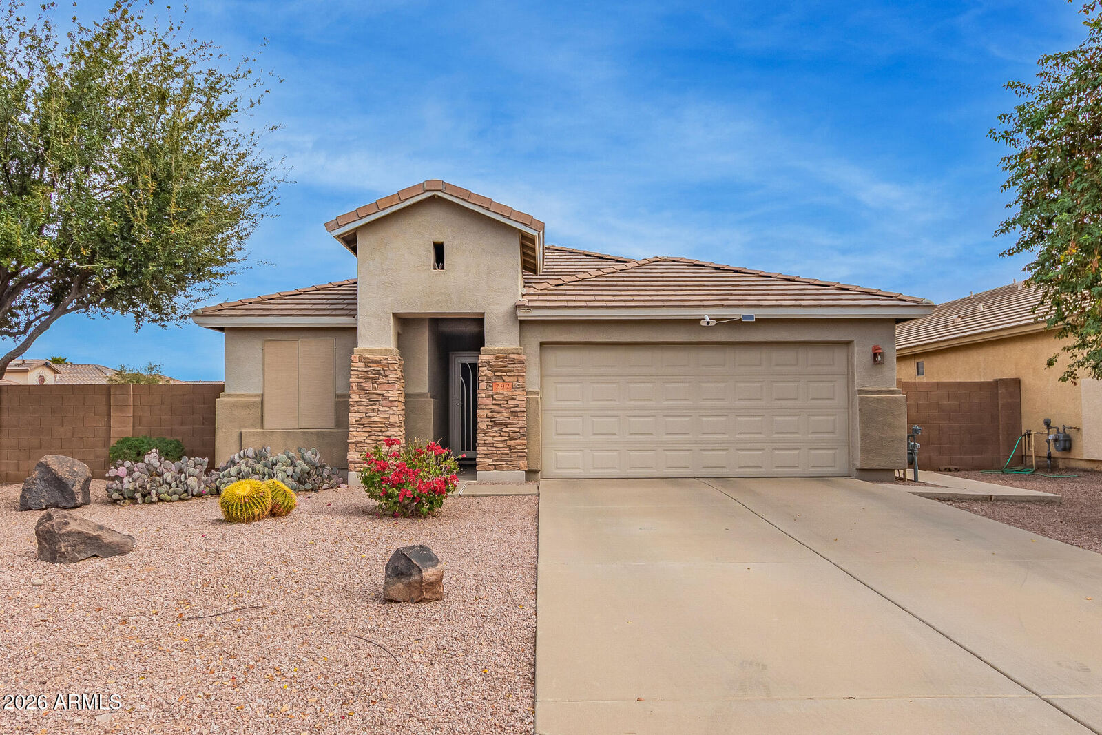 Property Photo:  292 W Welsh Black Circle  AZ 85143 