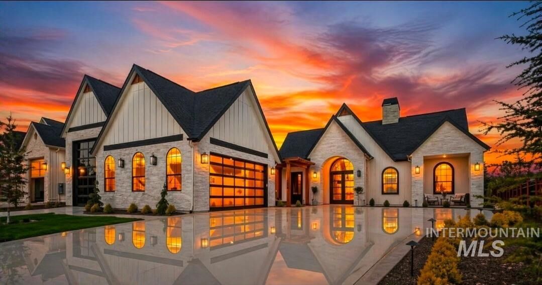 Property Photo:  7068 N Cairnhill Way  ID 83616 