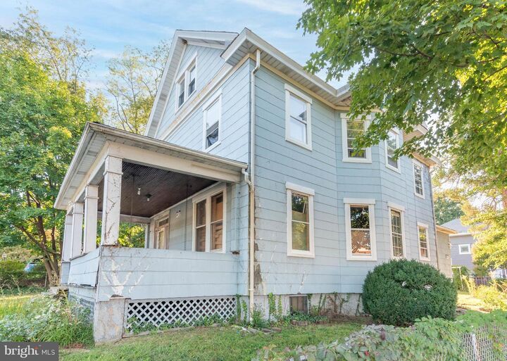 Property Photo:  3900 5th Street  MD 21225 