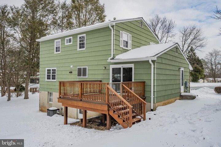 Property Photo:  5 Carlton Crest Court  MD 21136 