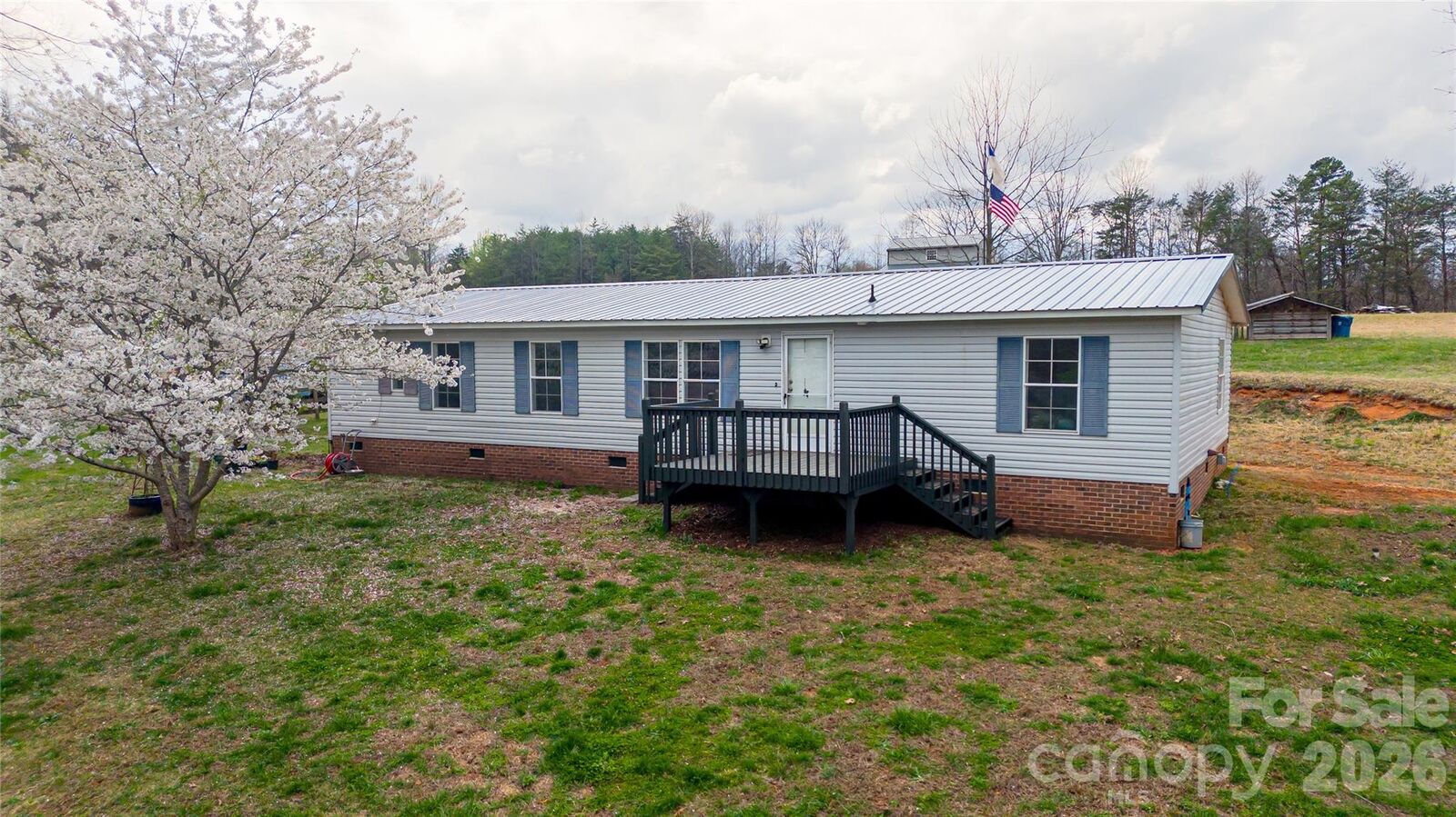 Property Photo:  6611 Prysock Avenue  NC 28612 