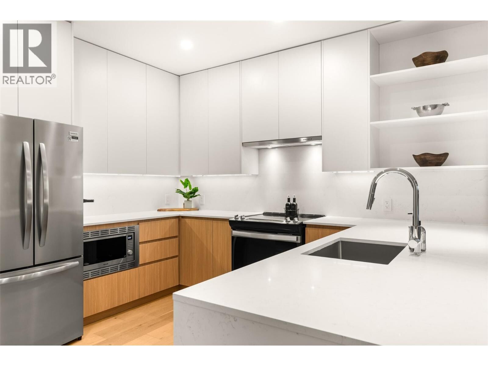 Photo de la propriété:  1702 Coursier Avenue 1301  BC V0E 2S3 