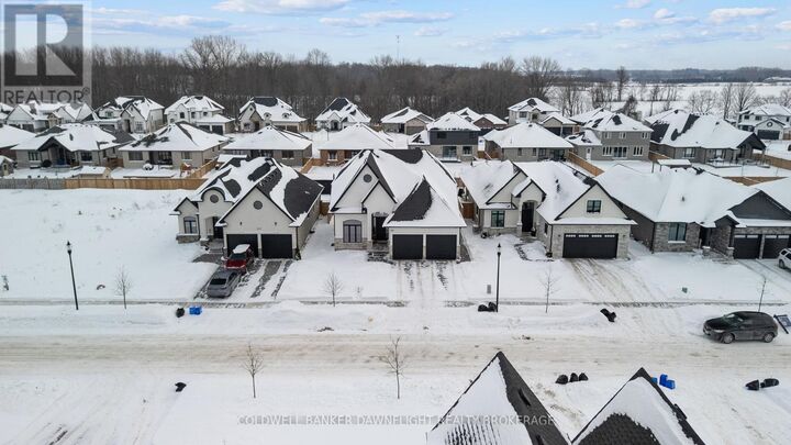 Property Photo:  160 Foxborough Place  ON N0M 2P0 